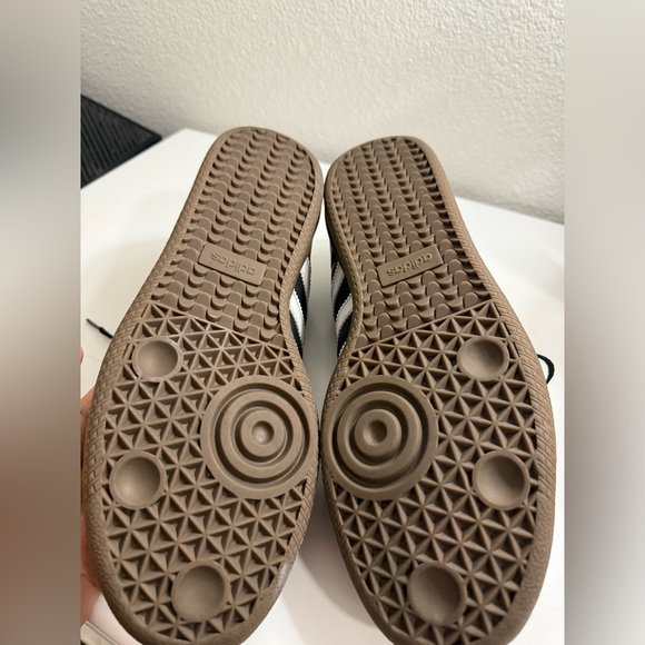 Adidas Samba OG Black White Sneakers - Picture 4 of 5